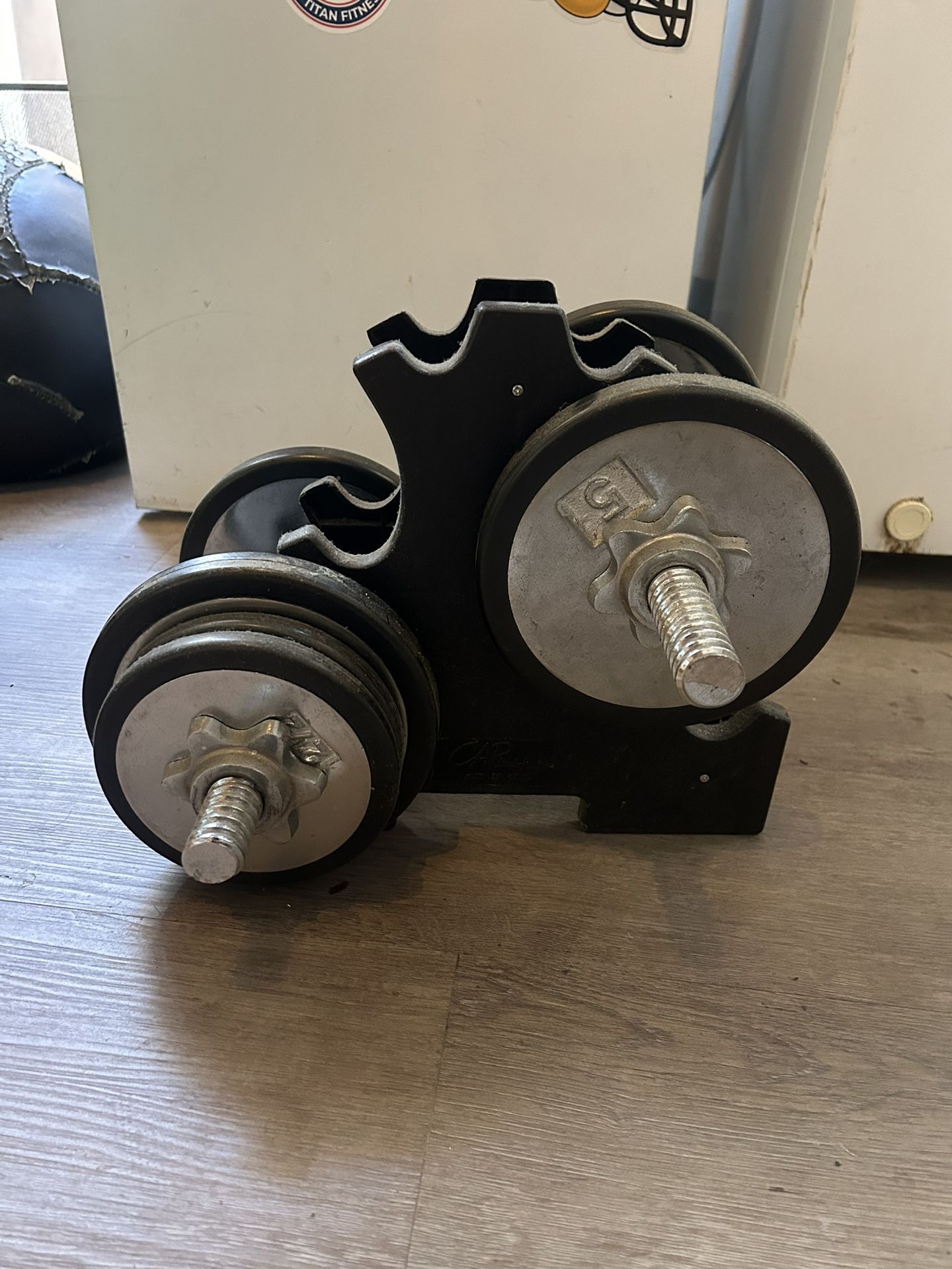 Adjustable Dumbbell