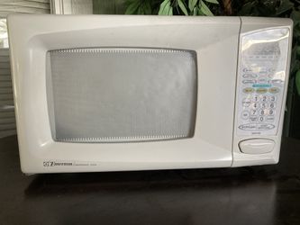 Microwave Works Perfectly Fine ! $20