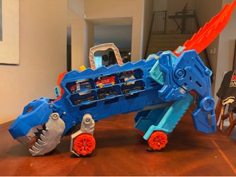 Hot Wheels Mega Dino Transporter
