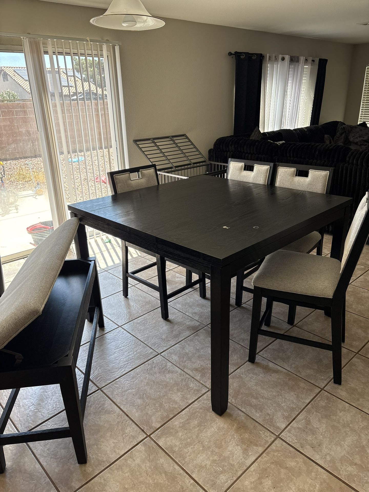 Kitchen table With 4 Chairs And Ottoman Bench