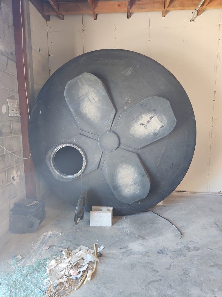 2 1525 gallon Water tanks