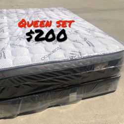 Queen Size Pillow Top Mattress Set ‼️
