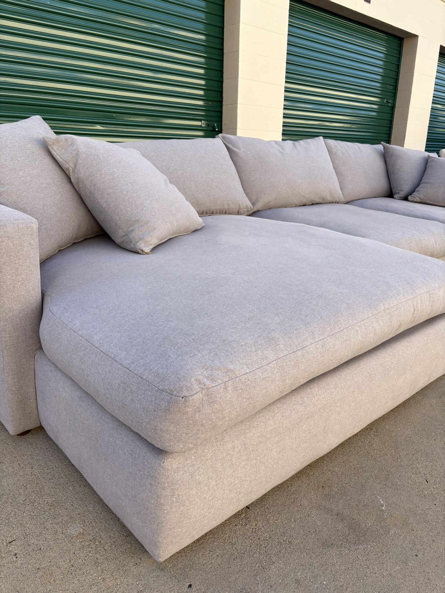 Living Spaces Down Feather Couch 🛻 Available Delivery Available🛻