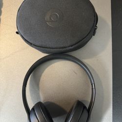 Beats Solo3 Wireless Headphones LIKE NEW