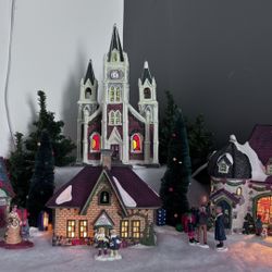 Christmas Houses ( Priced individually )