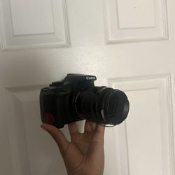 Canon EOS Rebel T6 Camera 