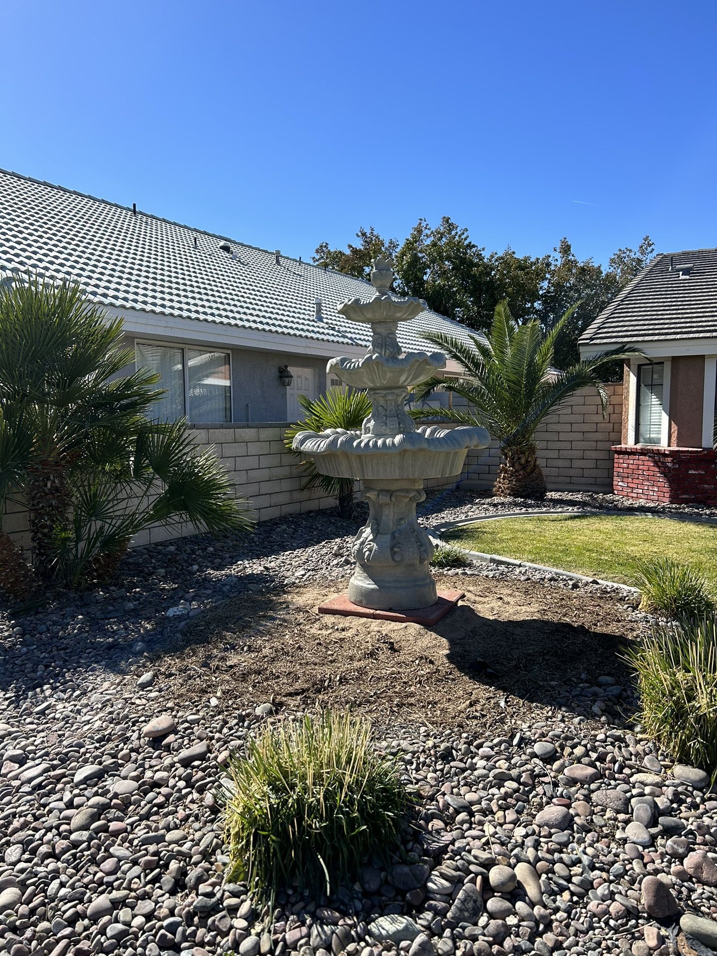 New Fountain Made Out Of Cement Perfect Gift 🎁