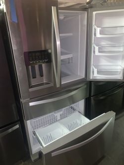 New scratch & dent Whirlpool stainless steel 4-doors fridge