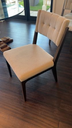 Dining chair’s