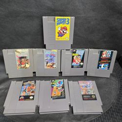 Lot of 8 Different Vintage Nintendo Entertainment System NES Game Cartridges