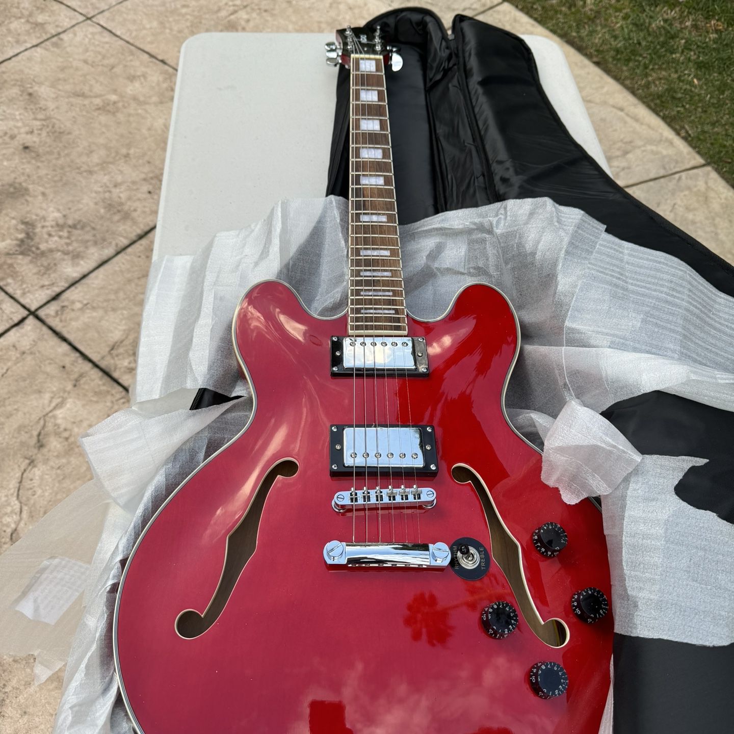 New Semi Hollow Broadway Flamed, With Gig Bag
