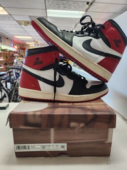 Jordan 1 retro black toe Reimaged size:10.5