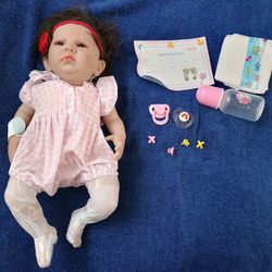 19 INCH LIFELIKE DOLL