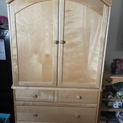 Bedroom Set Armoire /dresser/full head/foot board 