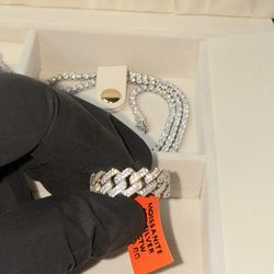 💎 Iced Out Moissanite Cuban Link Ring – 925 Silver (9MM) 💎