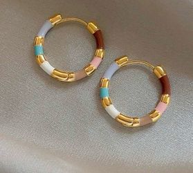 French-Inspired Minimalist Geometric Hoop Earrings for Women – Elegant Oil Drop Design