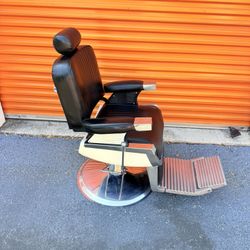 Capone Classic Barber Chair HEAVY-DUTY JAPANESE PUMPS 750lbs Weight Capacity Tested & Certified***  Made of Eco leather not vinyl (that makes customer