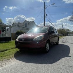 2004 Toyota Sienna