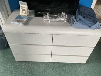 Bedroom set with desk