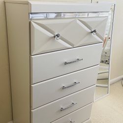 5 Drawer Dresser (Simply White)