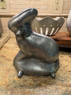 Vintage 1960’s Bunny Cake Mold