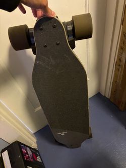 Boosted Board Stealth Electric Skateboard with travel bag BRDBAG f