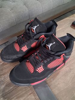 Air Jordan 4 Retro Red Thunder Sneakers