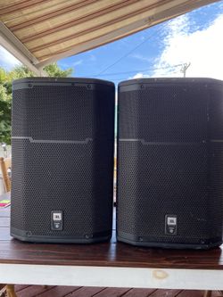 JBL PRX615M 15" 2- Way Powered Speaker