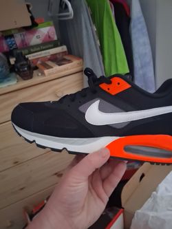 Must SELL Brand new NIKE