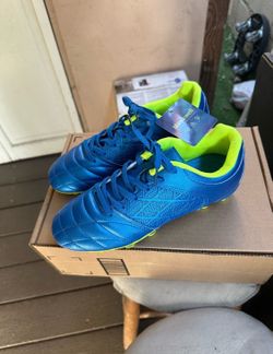 Hawkwell Men's Outdoor Professional Firm Ground Soccer Shoes Size 6