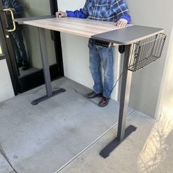 Brand New Standing Desk Rising Desk Riser Electric Desk Motorized Height Adjustable Computer Desk