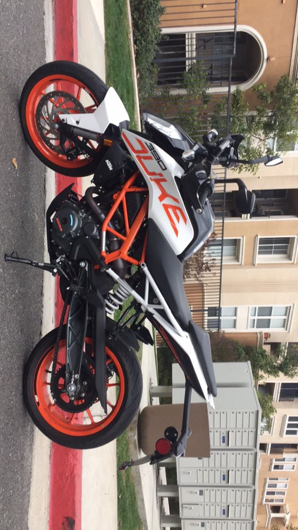 2017 White & Orange KTM Duke 390 w/ ABS. WARRANTY TILL ...