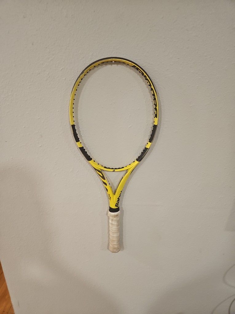 Babolat Aero Team Tennis Racket - 4 1/4 Grip Size 16x19