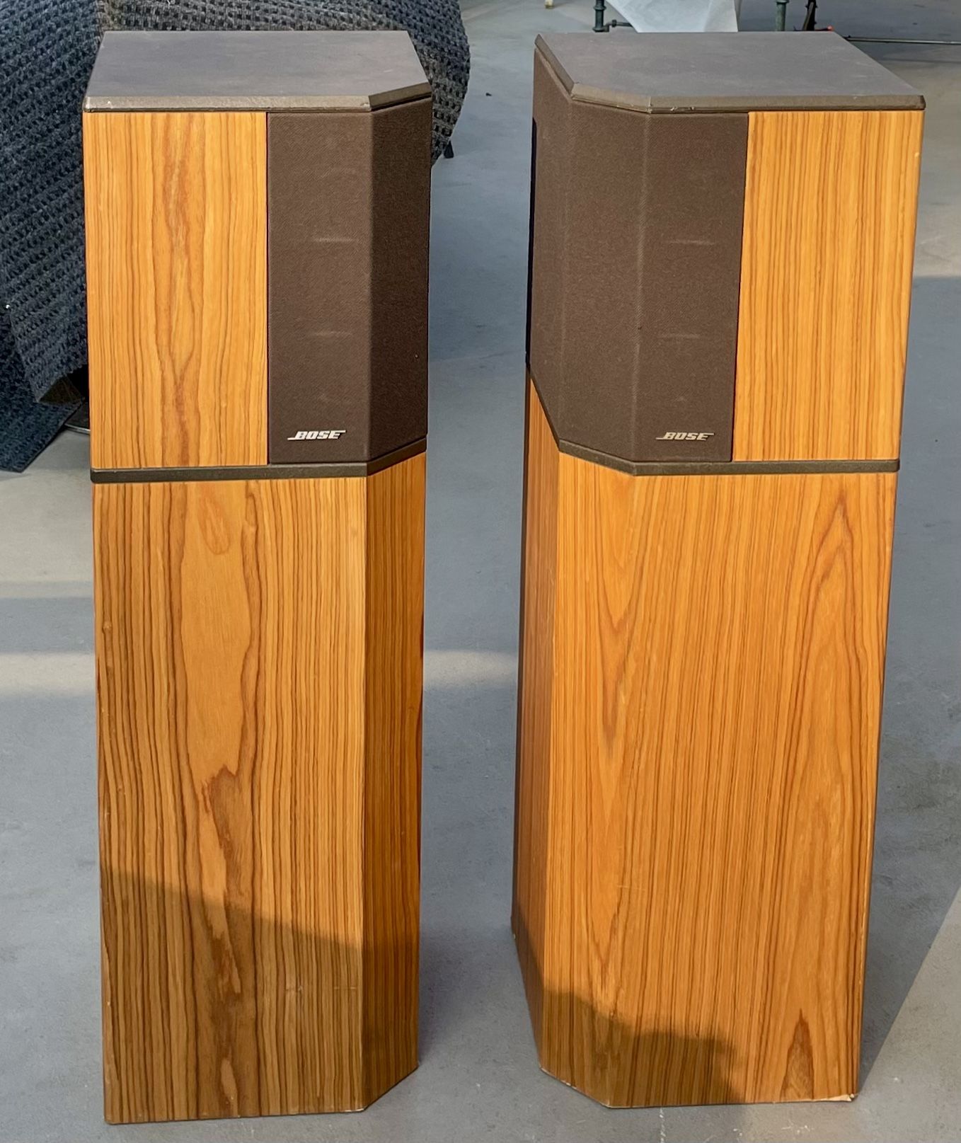 Vintage A Pair Of Bose 10.2 Stereo Everywhere Speakers