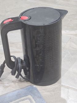 Bodum Black Electric Kettle