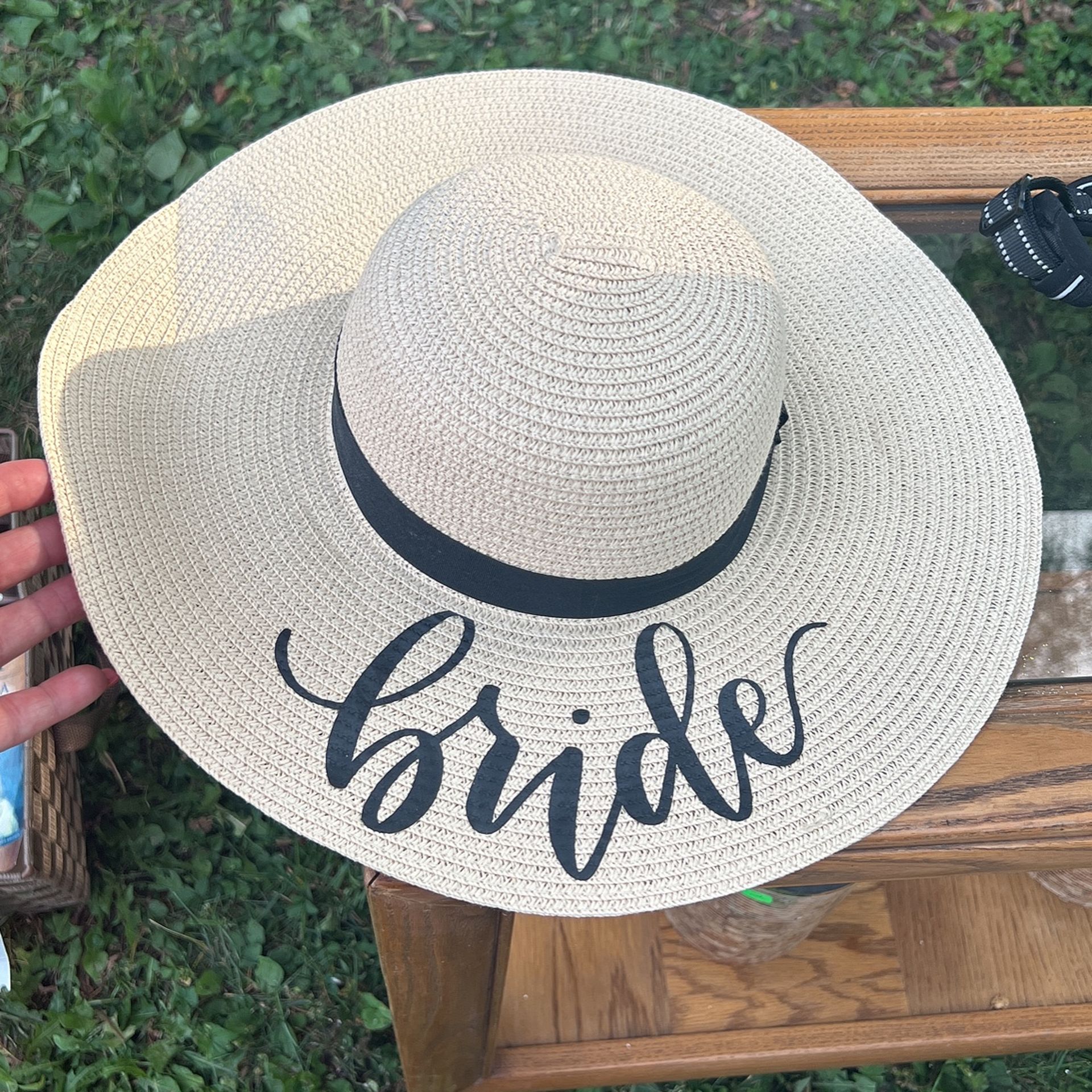 Beach Hat. Bride