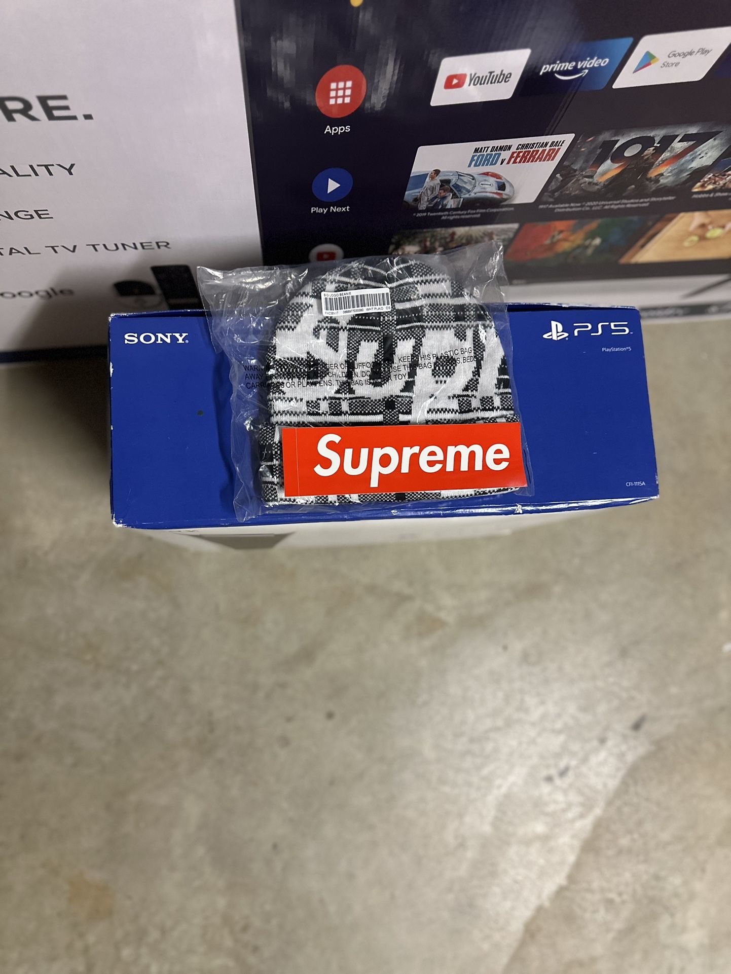 Supreme Logo Beanies