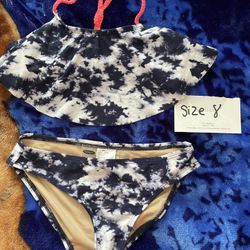 Girls Swim Wear 6 & 8