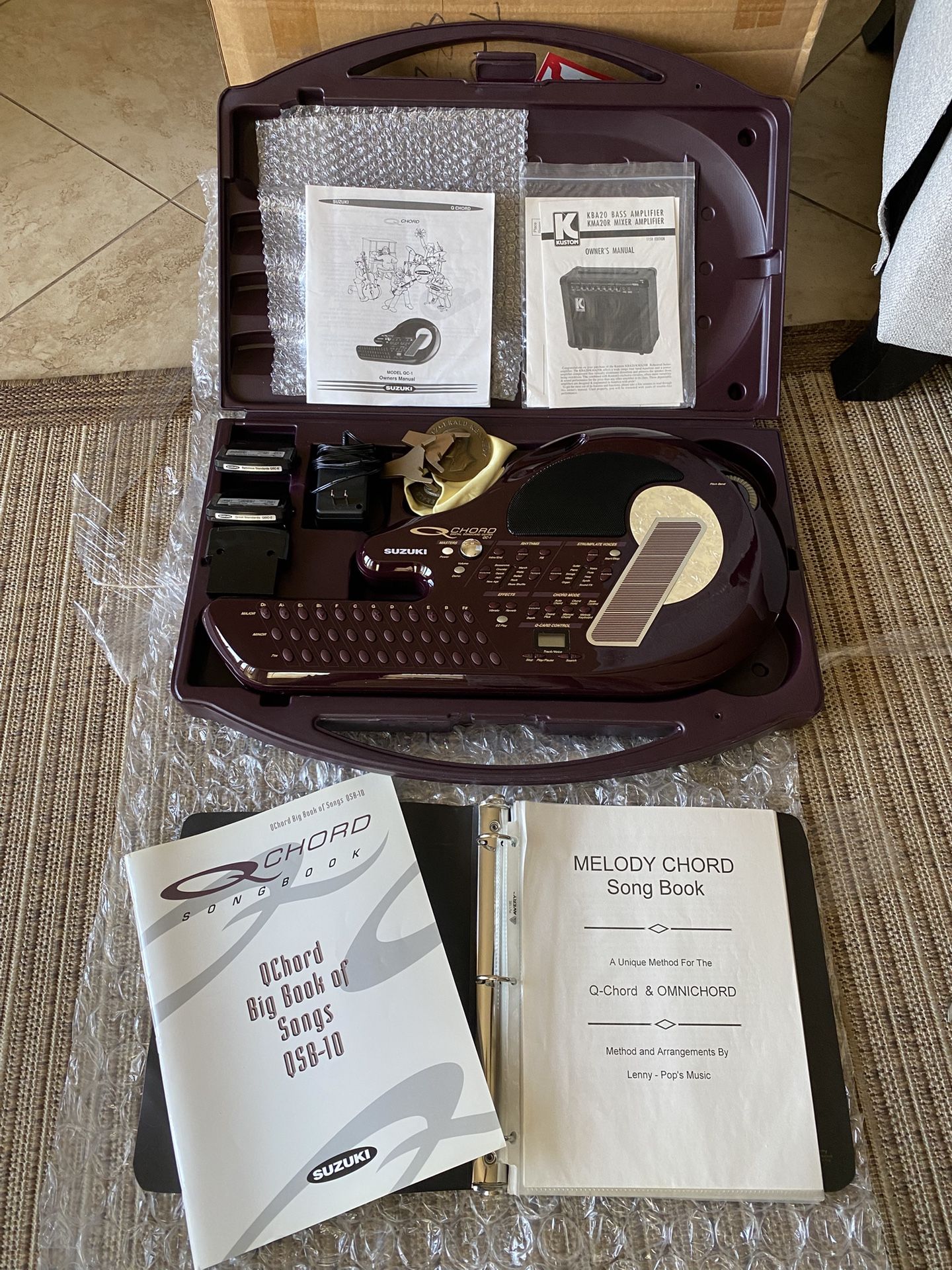 Suzuki Q Chord Digital Song Card Guitar With Amplifier And Microphone