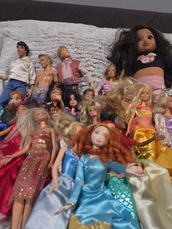 21 Vintage Barbie dolls Glendora pick up Collectors only