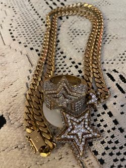 10k Miami Cuban link chain with star  pendant and 10k VS1 diamond star ring