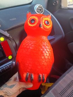 RARE!!! VINTAGE OWL BLOW MOLD.