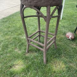 Single stool 