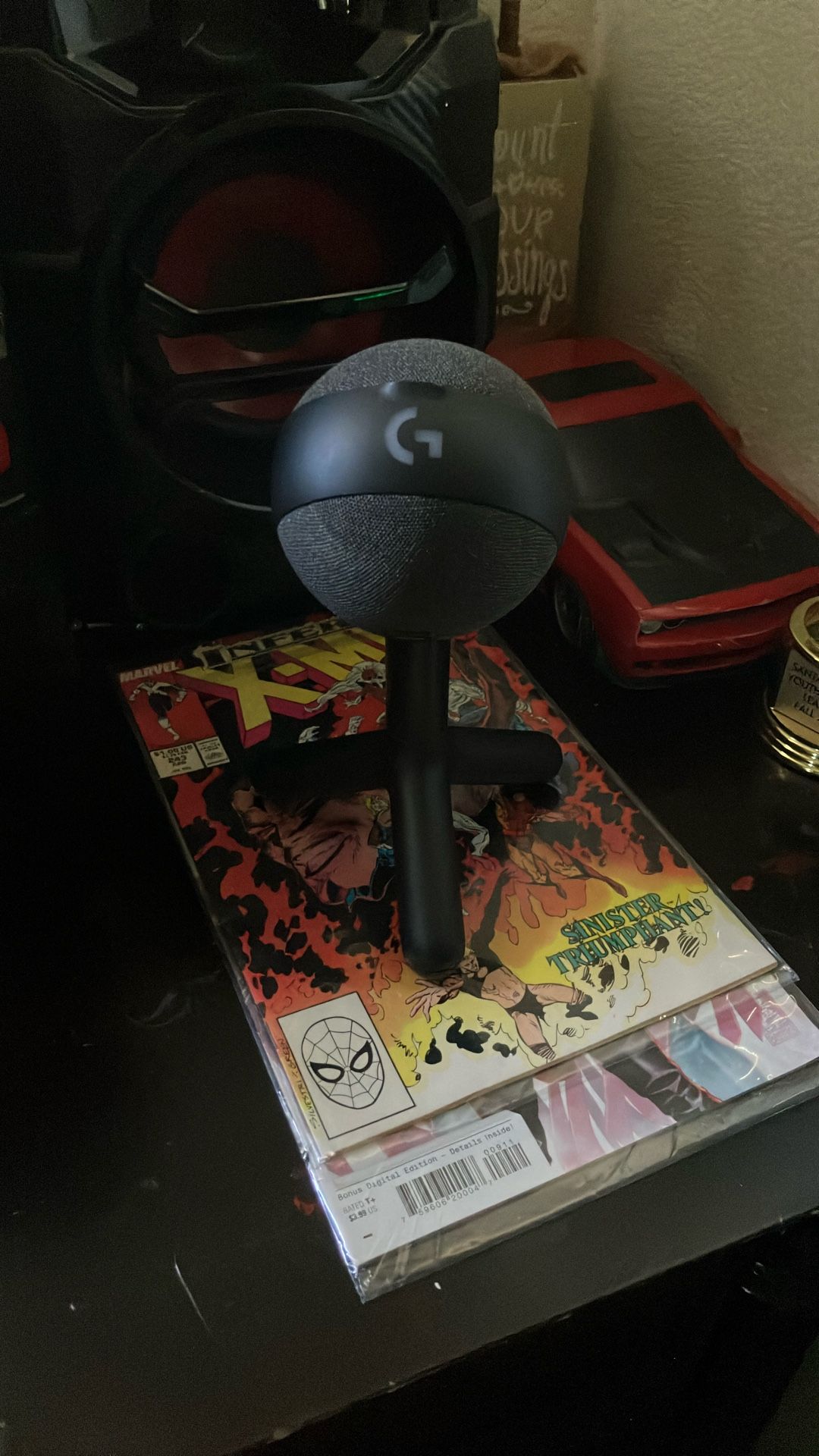 Logitech gaming microphone