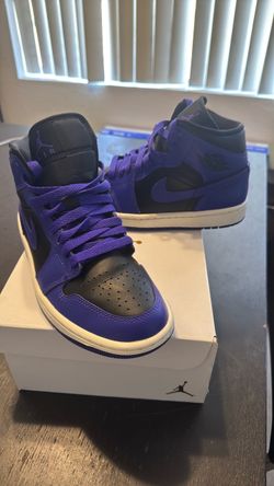 WMNS Air Jordan 1 Mid-size 7.5