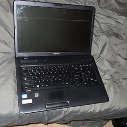 Toshiba intel i3 laptop windows 10 integrated graphics fully working ssd fully removed and no charger