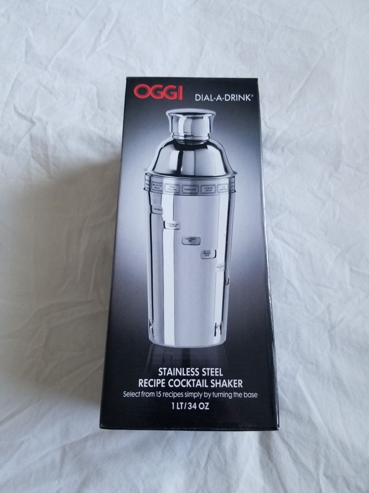 BRAND NEW - NEVER USED - OGGI Dial-A-Drink cocktail shaker