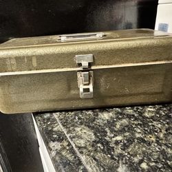 Army Green Vintage Metal Toolbox/Tackle Box
