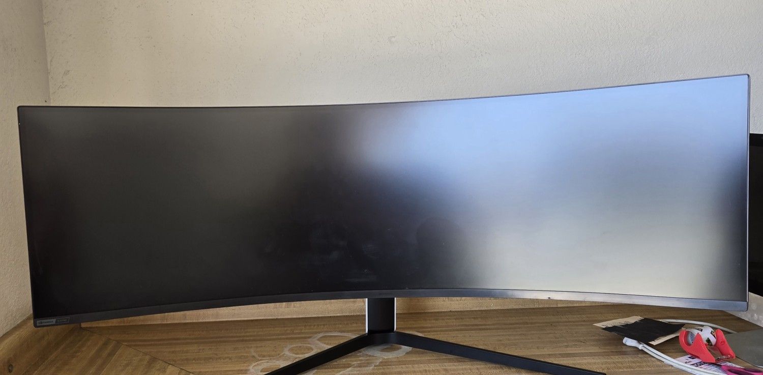 SAMSUNG 49” Odyssey G9 Gaming Monitor