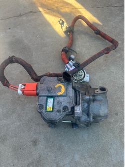 AC COMPRESSOR UNIT 2012-2019 TOYOTA PRIUS “” C”” OEM.